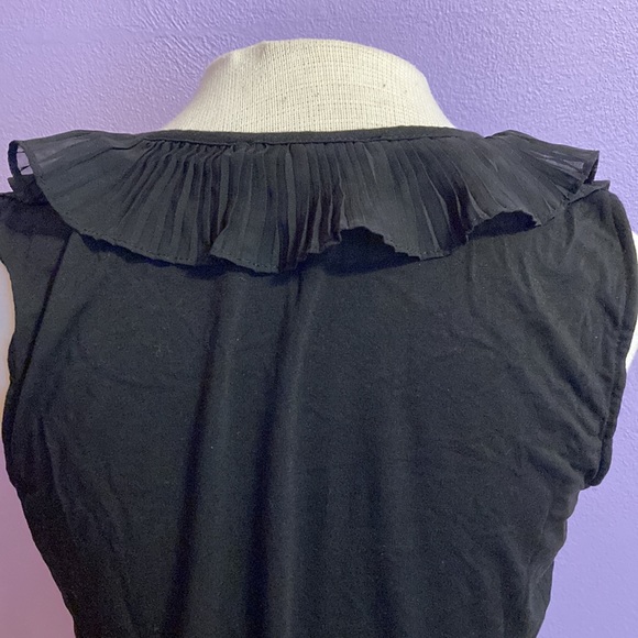 White House Black Market top - Picture 4 of 6